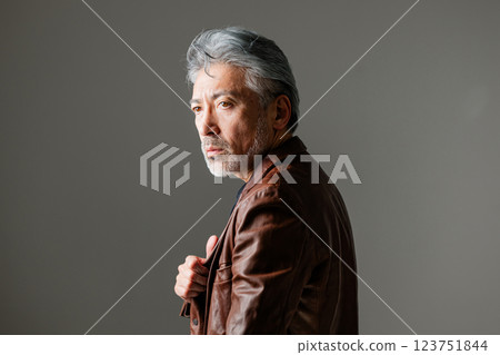 皮夾克，男，帥氣 123751844