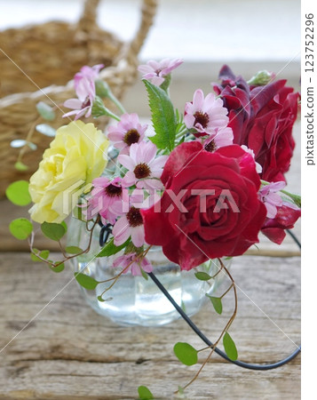 Arrangement of a rose 123752296
