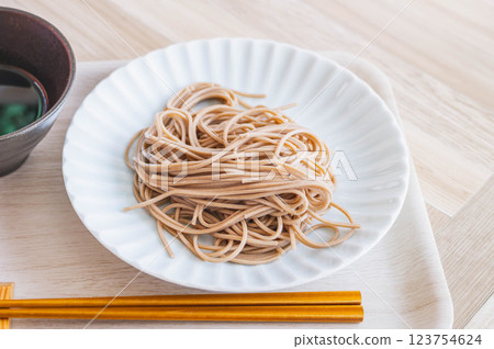 煮蕎麥麵 123754624