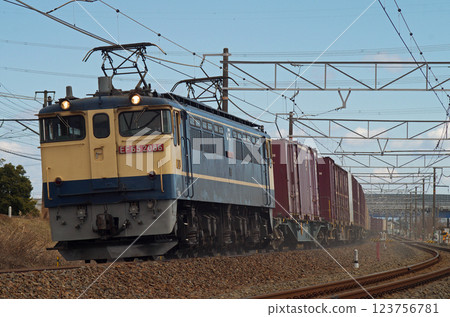 EF65 at Arao Signal Station 123756781