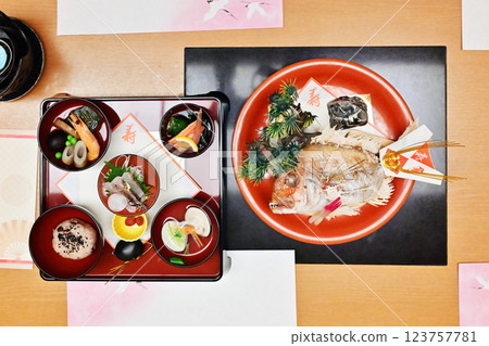 First meal, 100th day celebration, celebratory meal, traditional event, image material First meal, 100th day celebration, celebratory meal, traditional event, image material 123757781