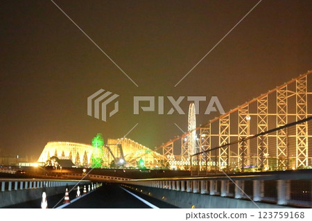 Night view, Nagashima Spa Land and Isewangan Expressway [Kuwana City, Mie Prefecture] 123759168