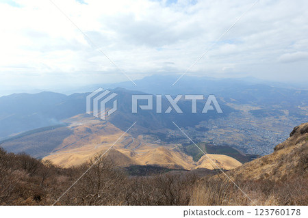 由布山風景 123760178