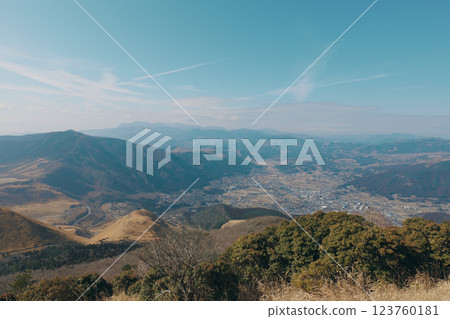 由布山風景 123760181