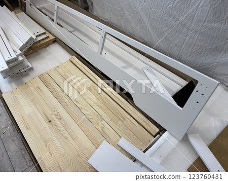 A set of elements for assembling an ottoman. 123760481