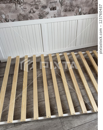 A set of elements for assembling an ottoman. 123760487