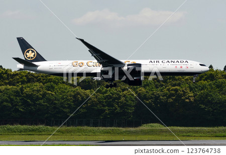 加拿大航空波音 777 客機成田豐洲起飛 加拿大航空波音 777 客機成田豐洲起飛 123764738
