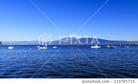 Mt. Fuji seen from Suruga Bay Mt. Fuji seen from Suruga Bay 123765715