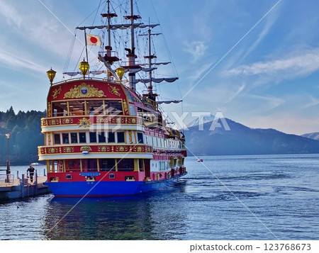 Pirate ship of Ashinoko Pirate ship of Ashinoko 123768673