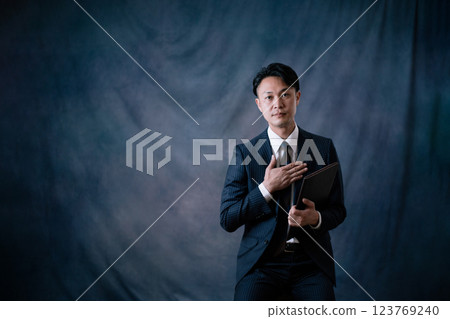 Businessman         123769240