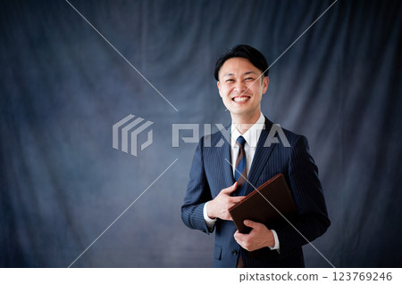 Businessman         123769246