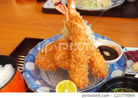Fried shrimp Fried shrimp 123770069