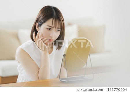 少婦，美人像』 123770904