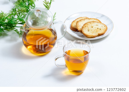 Tea time tea 123772602