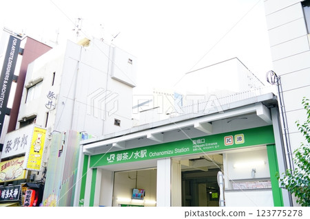 JR御茶水站入口 123775278