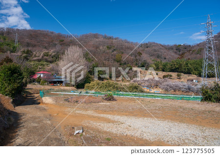寧靜的田園風光、淡水之森、鶴卷溫泉、北谷奈 寧靜的田園風光、淡水之森、鶴卷溫泉、北谷奈 123775505