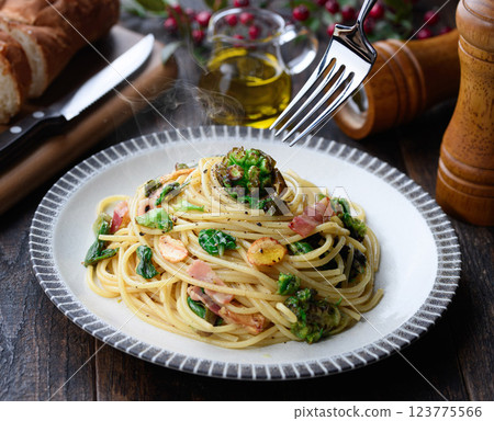 Butterbur and bacon pasta Butterbur and bacon pasta 123775566