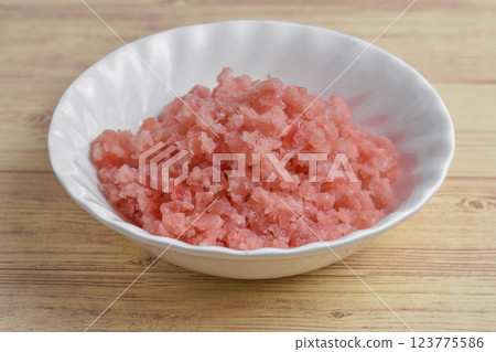 Seared tuna Seared tuna 123775586