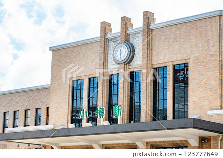 Otaru City, Hokkaido, Hokkaido in summer, the gateway to the popular tourist destination Otaru, JR Otaru Station 123777649