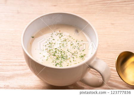 蛤蜊濃湯 123777836