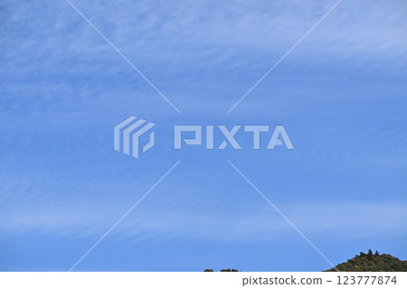 早春的藍天白雲 123777874