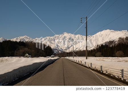 Winter in the Northern Alps, Mount Goryu, Hakuba Village, Nagano Prefecture 123778419
