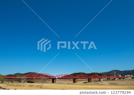 四萬十川預示著春天的到來 123779294