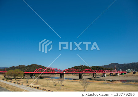 四萬十川預示著春天的到來 123779296