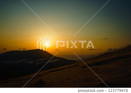<Goto scenery> Dawn view of Mt. Onidake <Goto scenery> Dawn view of Mt. Onidake 123779478