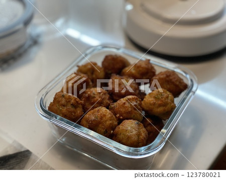 "Korean Fish Cake: A Timeless Street Food Classic" 123780021