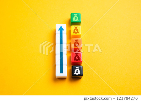 A scale showing the level of income and wealth. Investment success, financial planning. 123784270