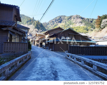 Utsunotani Village, Shizuoka Prefecture, March Utsunotani Village, Shizuoka Prefecture, March 123785752
