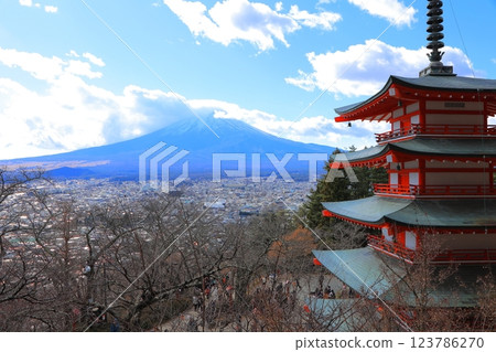 View of Chureito Pagoda and Mt. Fuji from Arakurayama Sengen Shrine in Yamanashi Prefecture Winter 2024 123786270