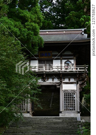 Daiyamadera of the fresh green Daiyamadera of the fresh green 123788627