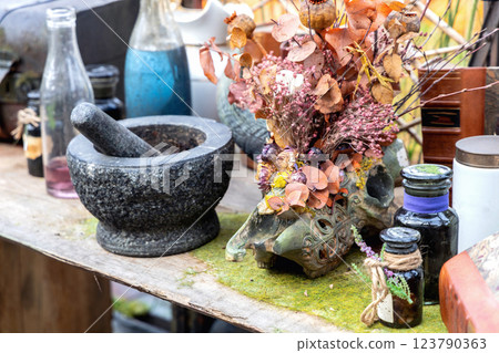Halloween garden decorations concept. Autumn composition 123790363
