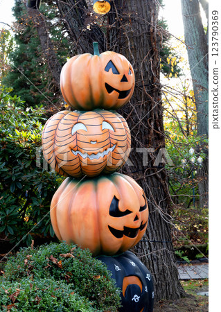Traditional park decoration for Halloween with pumpkins 123790369