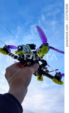 飛行無人機 飛行無人機 123792806
