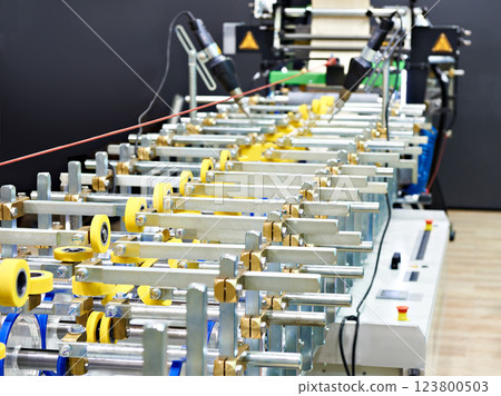 Machine multi wrap laminates plastic or metal profiles panels furniture Machine multi wrap laminates plastic or metal profiles panels furniture 123800503