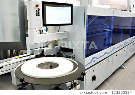 Automatic edgebander machine on factory Automatic edgebander machine on factory 123800524