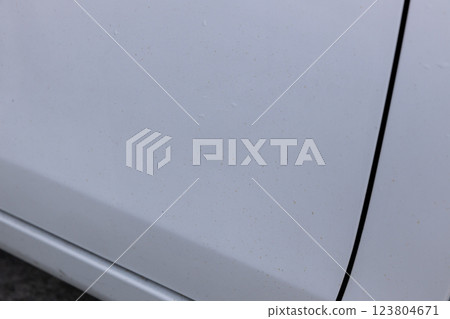 車身附著鐵粉 車身附著鐵粉 123804671