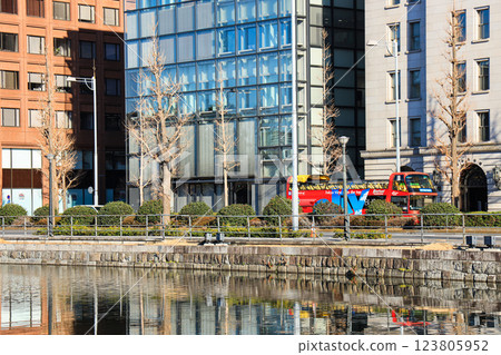 [東京]東京站丸之內口週邊的街景 123805952