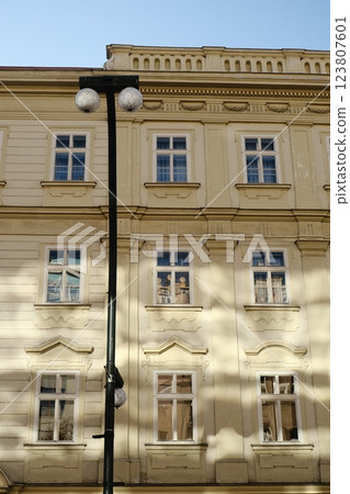 visually captivating Urban Architecture featuring beautiful Window Reflections visually captivating Urban Architecture featuring beautiful Window Reflections 123807601