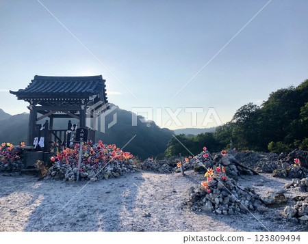 清晨的恐山山麓 清晨的恐山山麓 123809494
