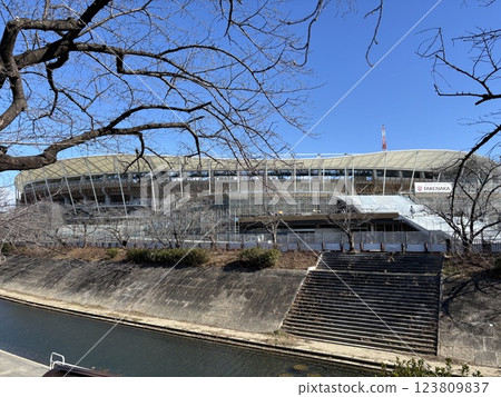 Construction work is progressing towards completion of Mizuho Stadium in Nagoya 123809837