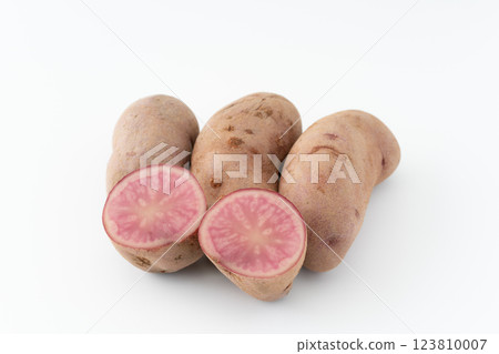 Northern Ruby, a beautiful pink potato 123810007