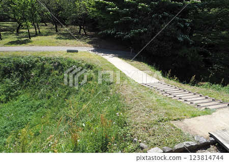 Minowa Castle, Kakumaide Nishikoguchimon Gate, Earthen bridge [Takasaki City, Gunma Prefecture] 123814744