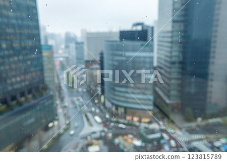 雨中的名古屋站前風景 123815789