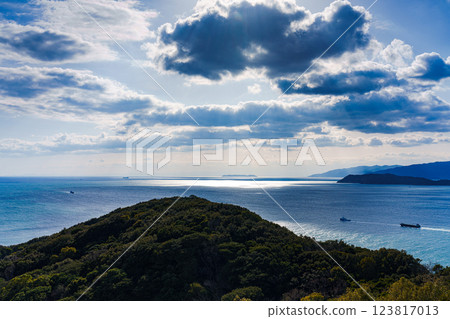 Early spring in the Kitan Straits: Sky and sea bathed in soft sunlight ⑯ Early spring in the Kitan Straits: Sky and sea bathed in soft sunlight ⑯ 123817013