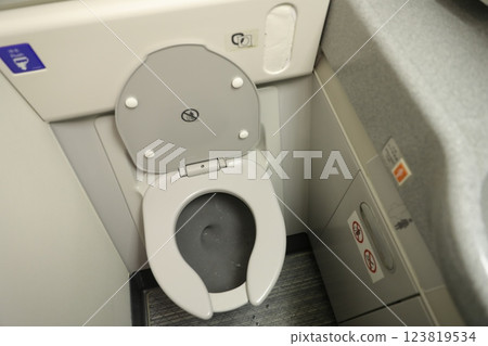 飛機廁所 123819534