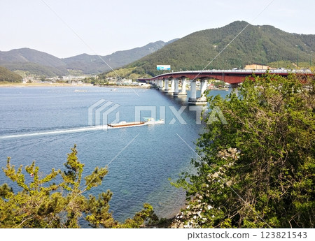 The landscape of the sea 123821543